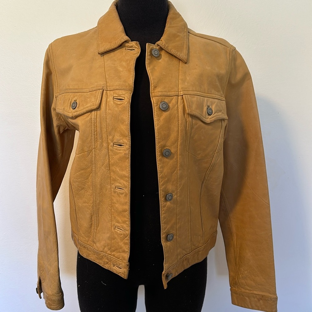 Cool women’s gold leather jacket